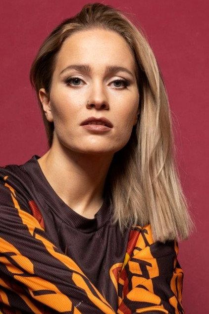 Sanni Kurkisuo - Actor Profile Photo