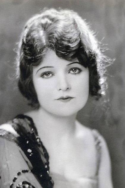 Betty Ross Clarke - Actor Profile Photo