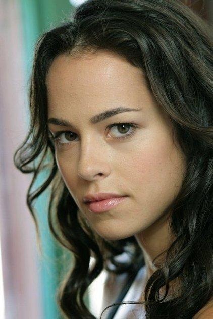 Leela Savasta - Actor Profile Photo