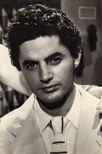 Antonio Molina - Actor Profile Photo