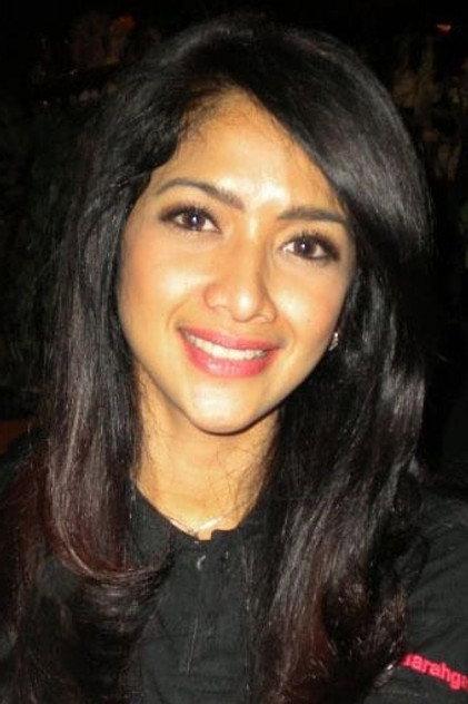 Astri Nurdin - Actor Profile Photo