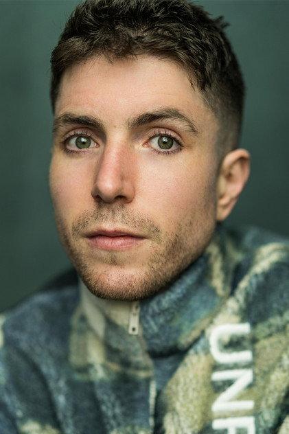 Robert Thompson - Actor Profile Photo
