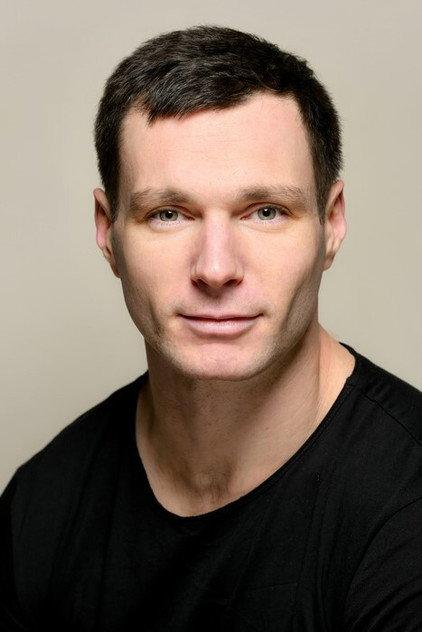 Ari Blinder - Actor Profile Photo