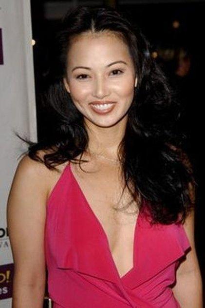 Linda Kim - Actor Profile Photo