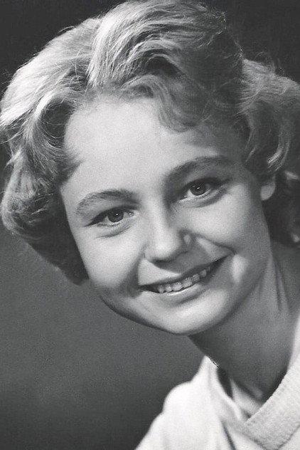 Elle Eha - Actor Profile Photo