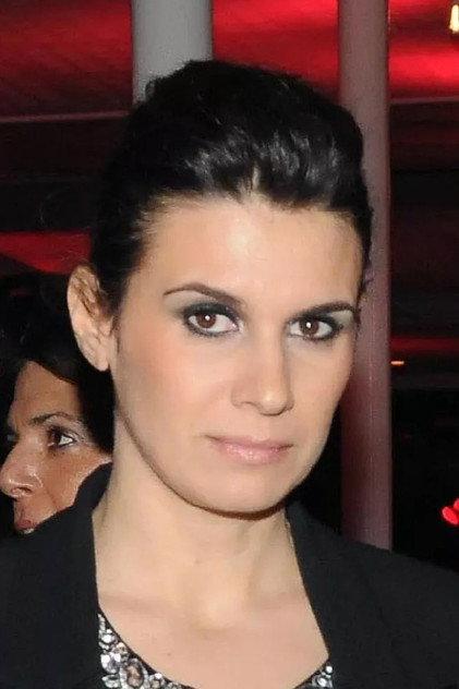 Alexandra Smet - Actor Profile Photo