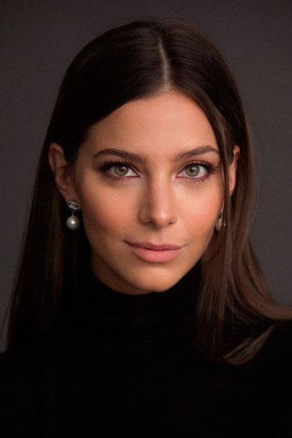 Renata Manterola - Actor Profile Photo