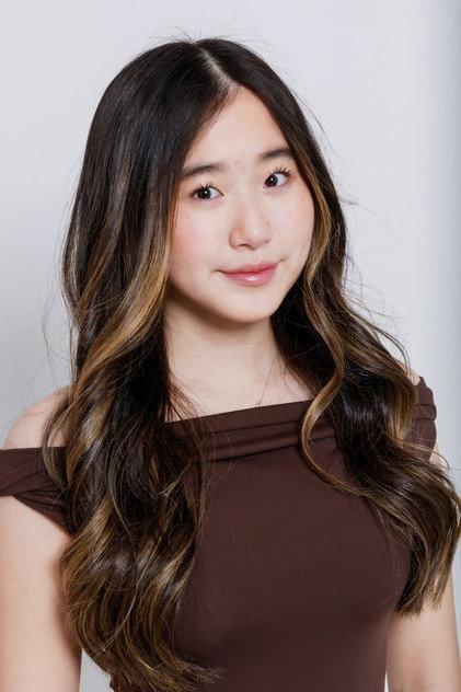 Sarah Li Wen Du - Actor Profile Photo