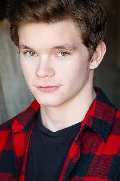 Zac Pullam - Actor Profile Photo
