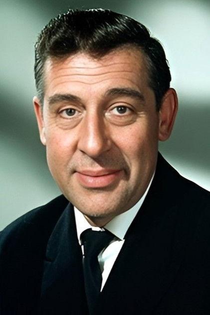 Duncan Lamont - Actor Profile Photo
