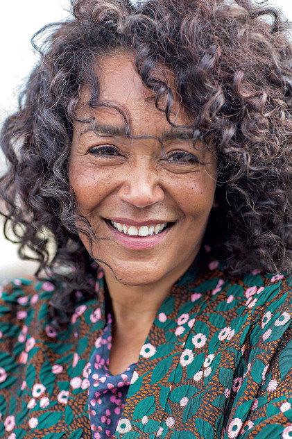 Caroline Henderson - Actor Profile Photo