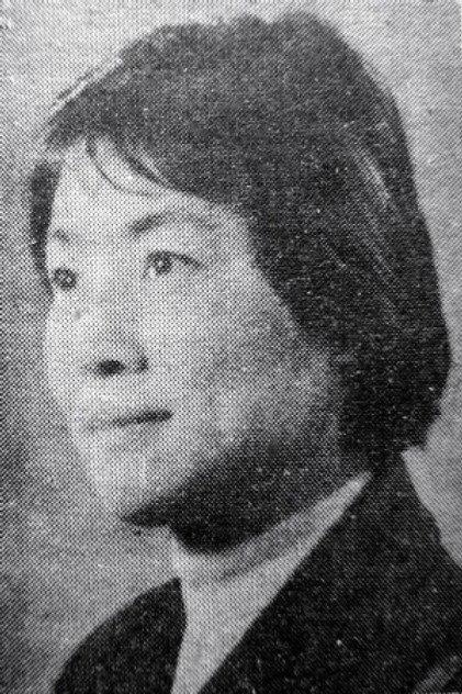 Yuwen Zhu - Actor Profile Photo