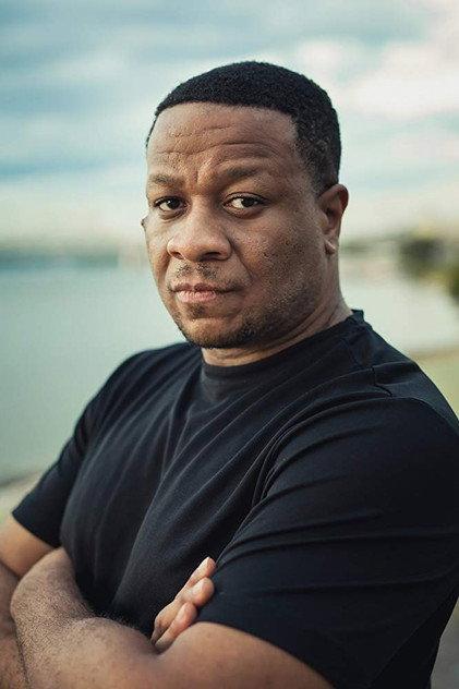 Robert Lamar Burns - Actor Profile Photo