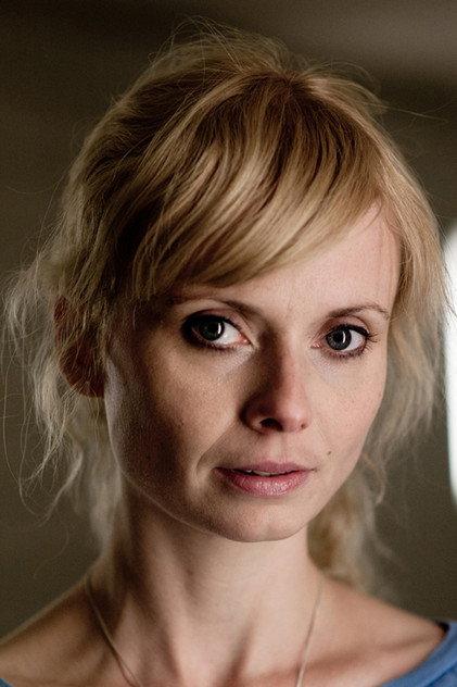 Anna Tenta - Actor Profile Photo