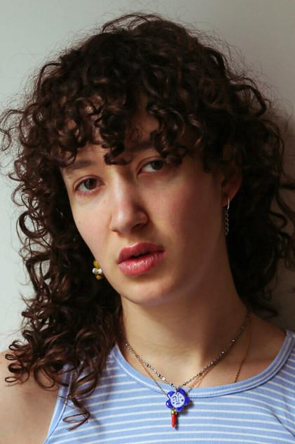 Mathilde Riu - Actor Profile Photo