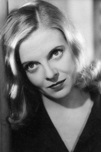 Regina Linnanheimo - Actor Profile Photo