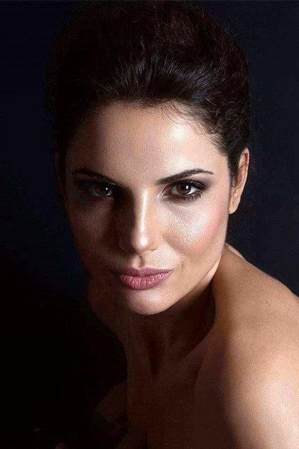 Esin Civangil - Actor Profile Photo