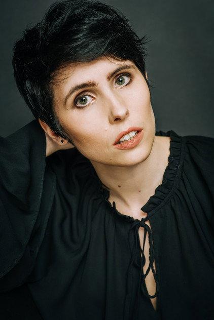 Ariel Hansen - Actor Profile Photo