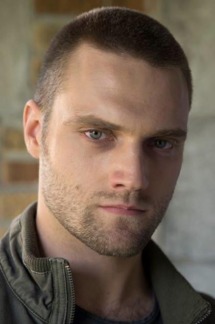 Robert Montcalm - Actor Profile Photo