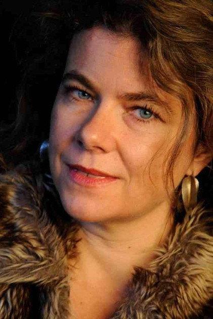Caroline Pochon - Actor Profile Photo