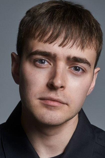 Iwan Davies - Actor Profile Photo