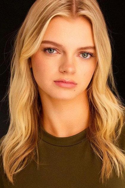 Emily Kelavos - Actor Profile Photo