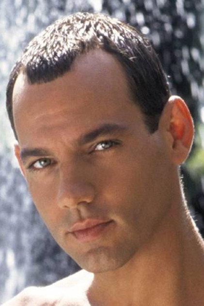 Matt Bradshaw - Actor Profile Photo