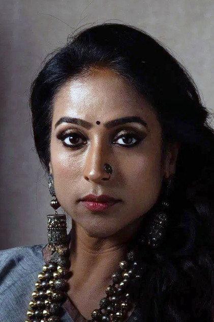 Mona Kakade - Actor Profile Photo