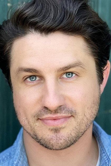 Aaron Mees - Actor Profile Photo