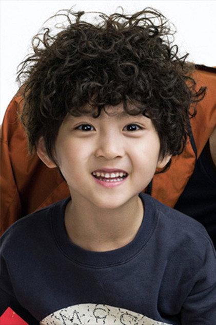 Jingyi Zhang - Actor Profile Photo