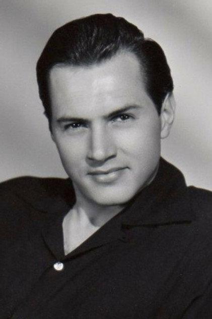Robert Monet - Actor Profile Photo