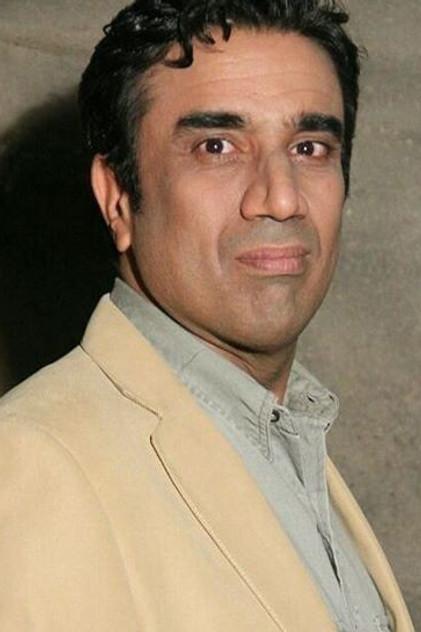 Nasrollah Radesh - Actor Profile Photo
