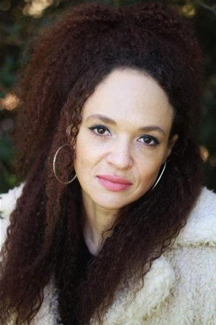 Naomi Sparrow - Actor Profile Photo