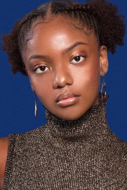 Cecília Chancez - Actor Profile Photo