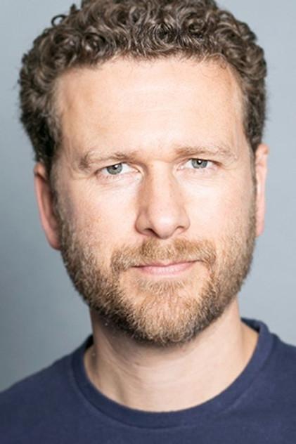 Dean Loxton - Actor Profile Photo