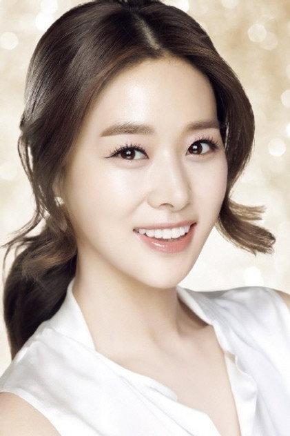 Jang Shin-young - Actor Profile Photo