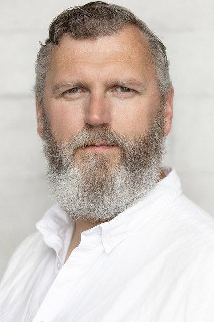 Stephen Oswald - Actor Profile Photo