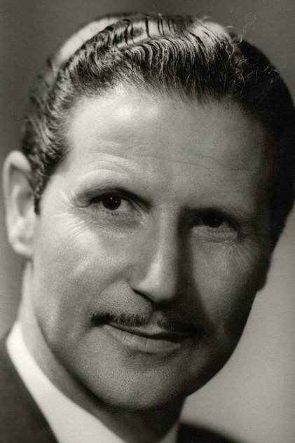 Joel Pina - Actor Profile Photo