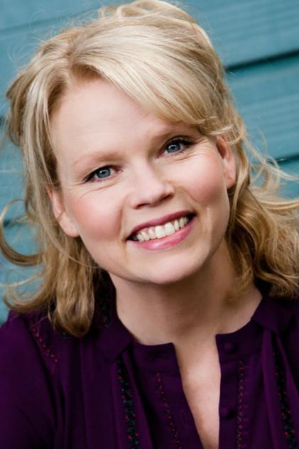 Sara Crowe - Actor Profile Photo