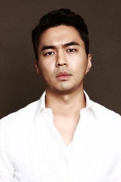 Jung Jun - Actor Profile Photo