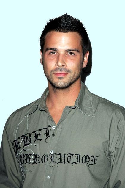 Jesse Erwin - Actor Profile Photo