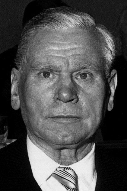 Max Brauer - Actor Profile Photo
