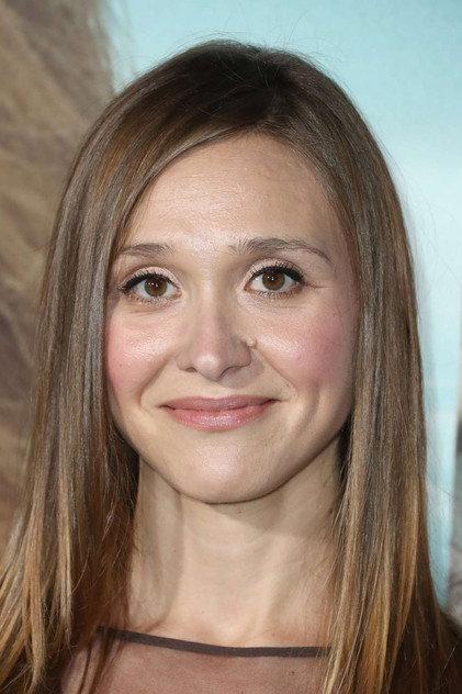 Sarah Sokolovic - Actor Profile Photo