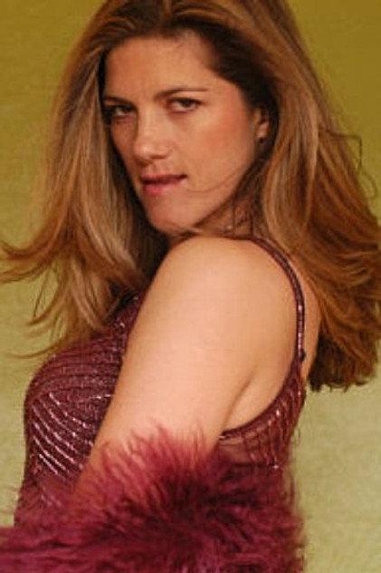 Liza Oxnard - Actor Profile Photo