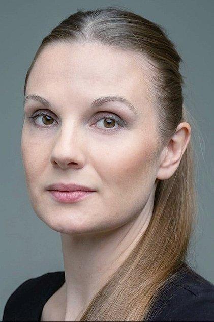 Rebecka Johnston - Actor Profile Photo