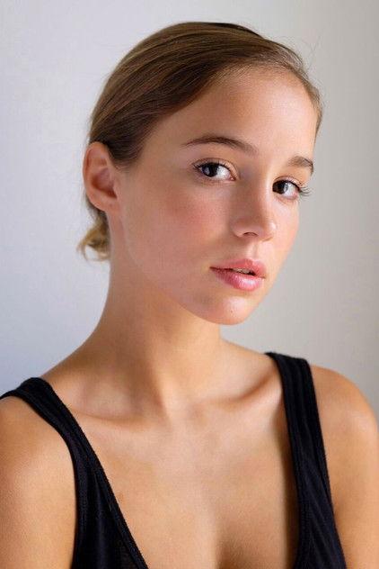 Alba Baptista - Actor Profile Photo