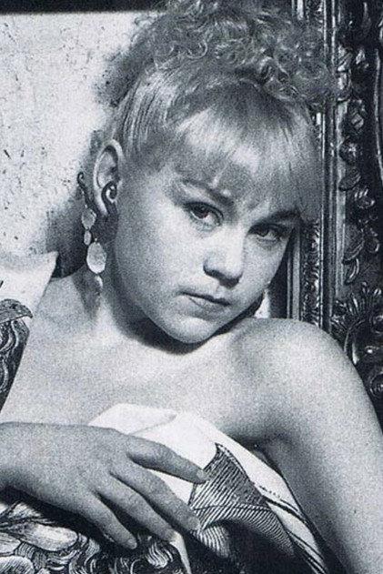 Imogen Millais Scott - Actor Profile Photo