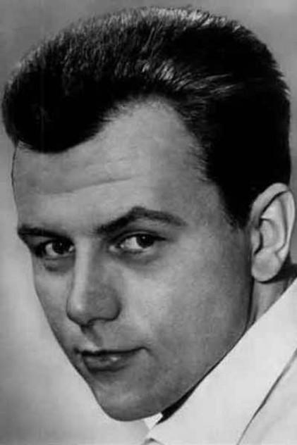 Erik Veldre - Actor Profile Photo