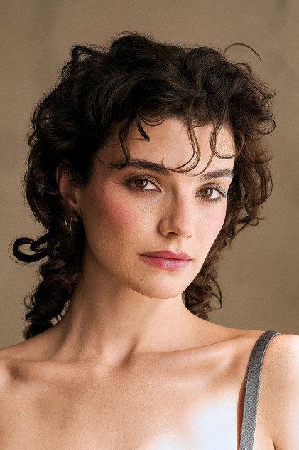 Zoë Steiner - Actor Profile Photo