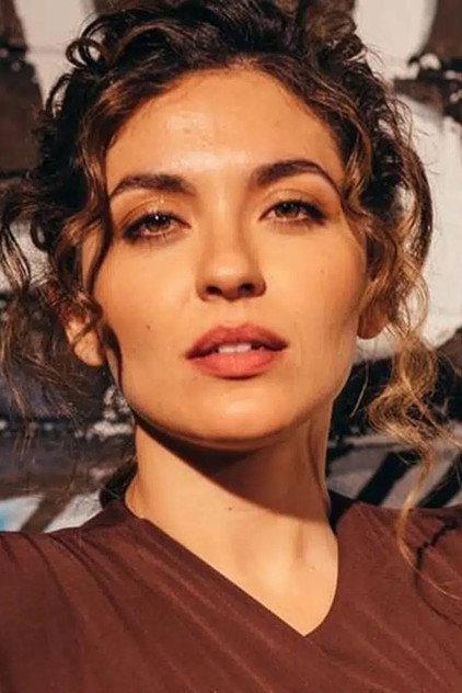 Sara Barradas - Actor Profile Photo